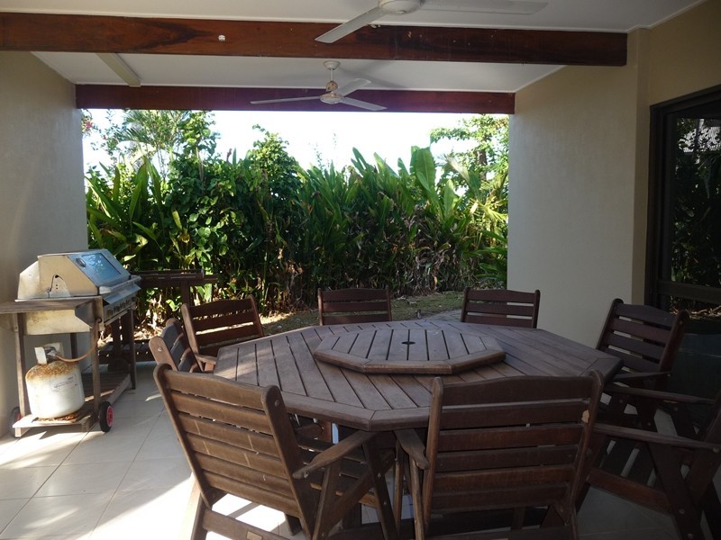 6 Reid Road, Wongaling Beach QLD 4852