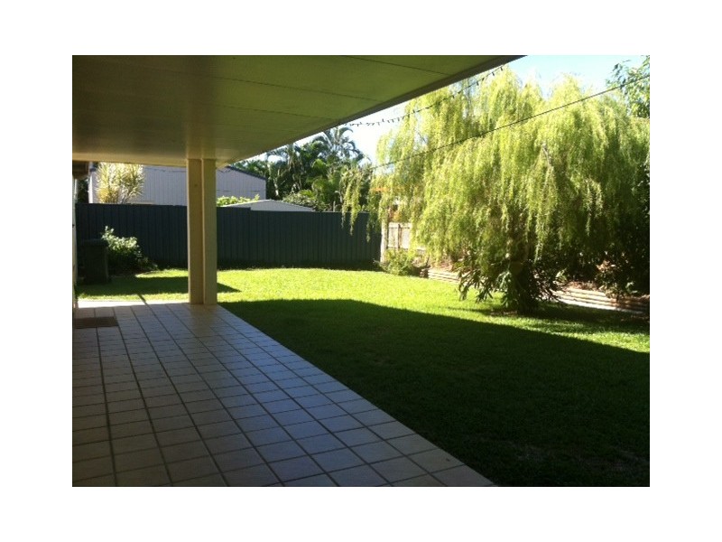 Unit 2, 20 Buccaneer St, South Mission Beach QLD 4852