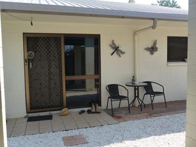 Unit 2, 20 Buccaneer St, South Mission Beach QLD 4852