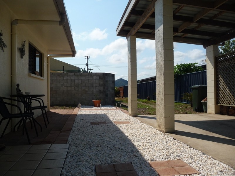 Unit 2, 20 Buccaneer St, South Mission Beach QLD 4852