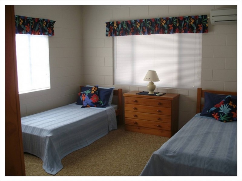 23 Holland Street, Wongaling Beach QLD 4852