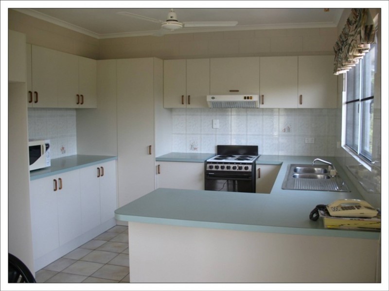 23 Holland Street, Wongaling Beach QLD 4852