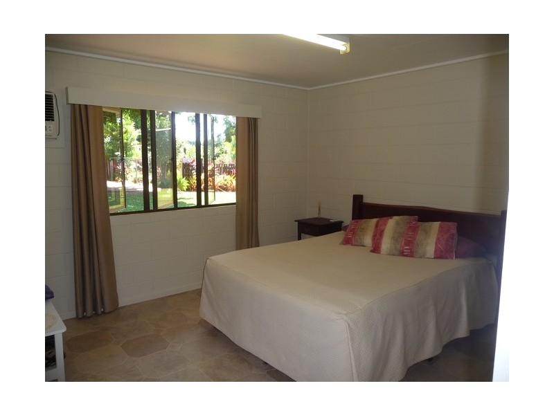 132 Boyett Road, Mission Beach QLD 4852