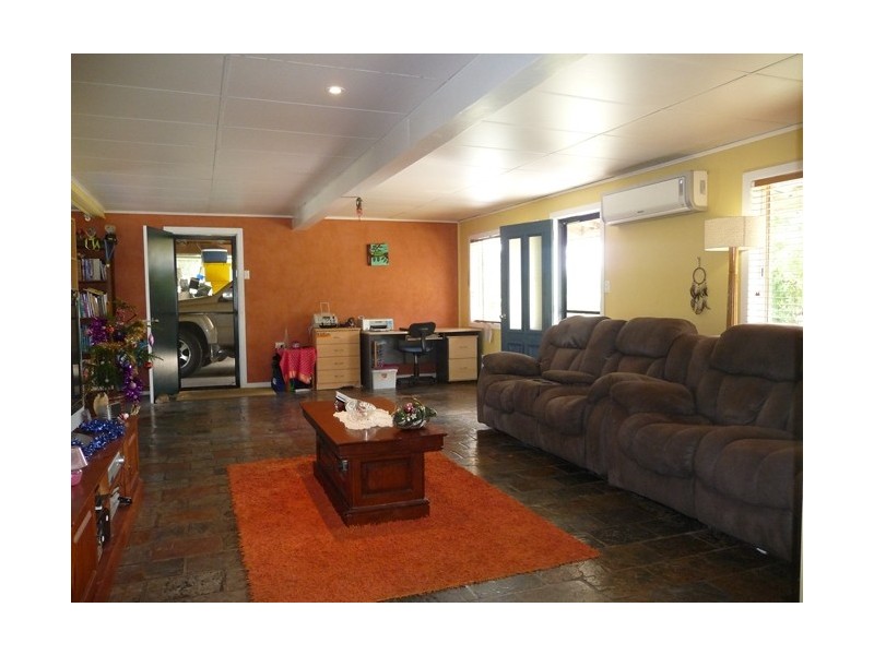 44 Dargin Road,, Maria Creeks QLD 4855