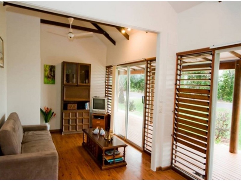 43 Mission Drive, South Mission Beach QLD 4852