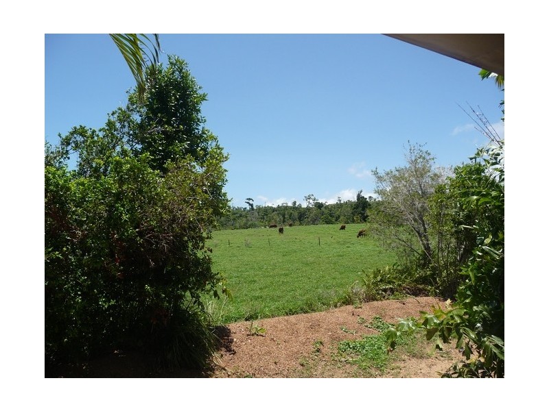 1 Giufre Crescent, Wongaling Beach QLD 4852