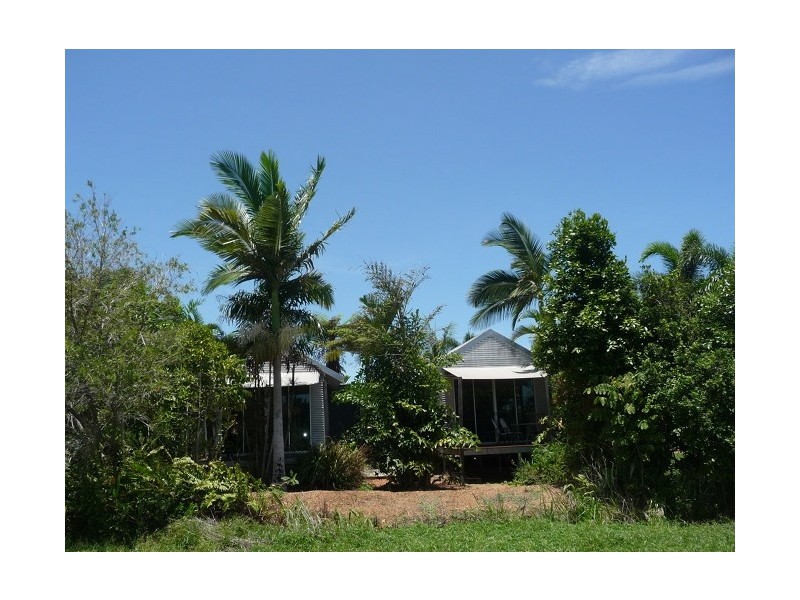 1 Giufre Crescent, Wongaling Beach QLD 4852