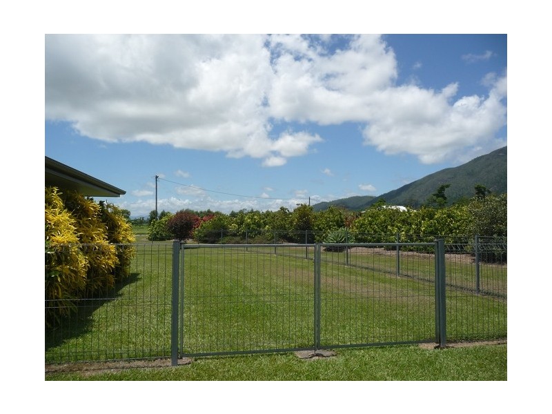 113 Old Tully Road, Tully QLD 4854