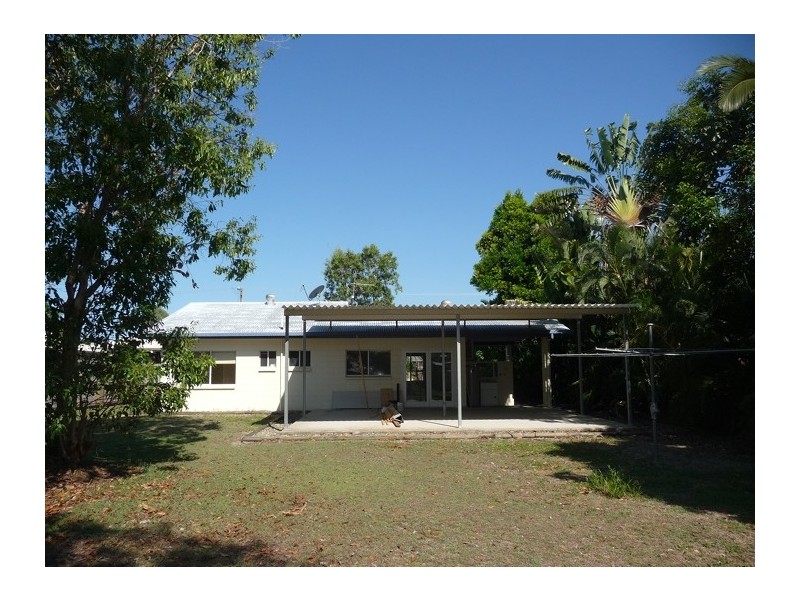 33 Buccaneer St, South Mission Beach QLD 4852
