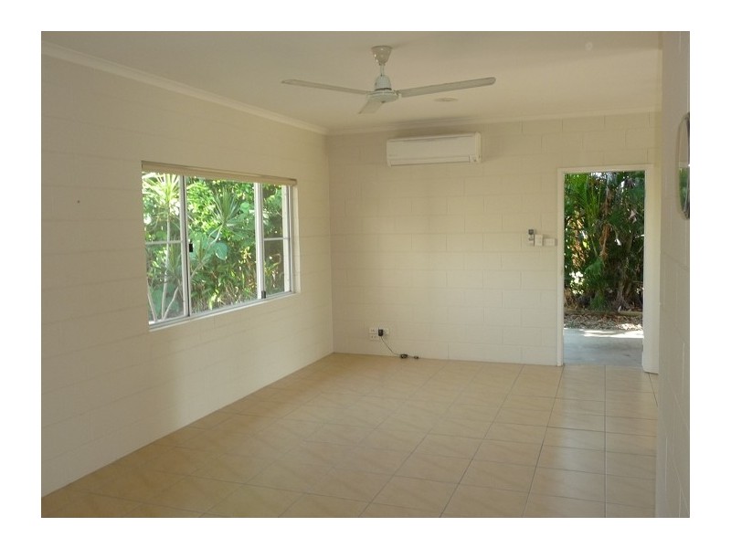 33 Buccaneer St, South Mission Beach QLD 4852