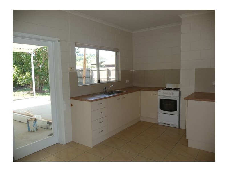 33 Buccaneer St, South Mission Beach QLD 4852