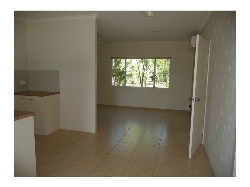 33 Buccaneer St, South Mission Beach QLD 4852