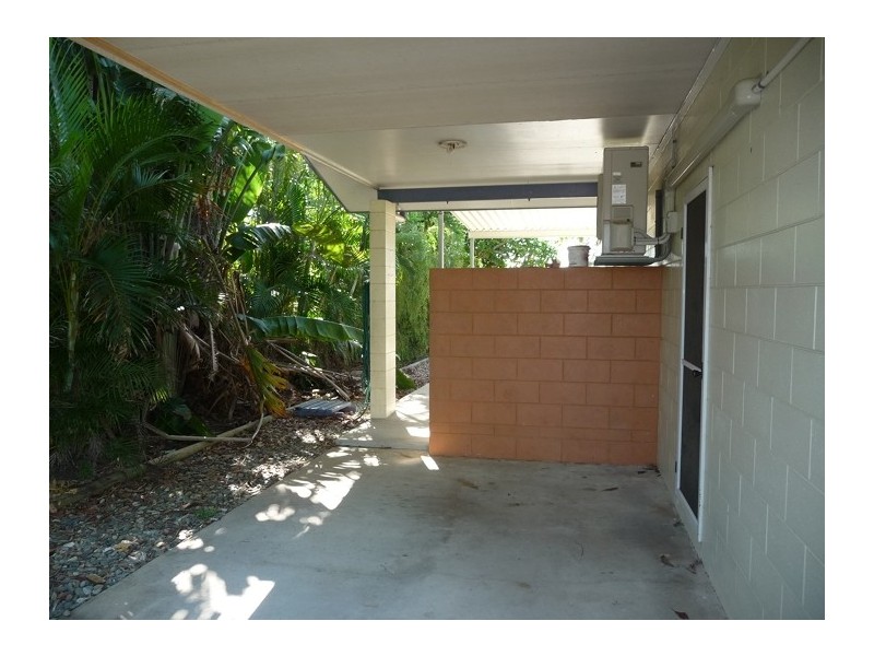 33 Buccaneer St, South Mission Beach QLD 4852