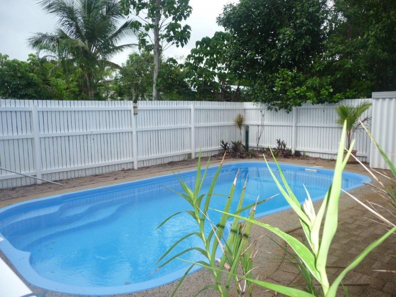 2/163 Reid Road, Wongaling Beach QLD 4852