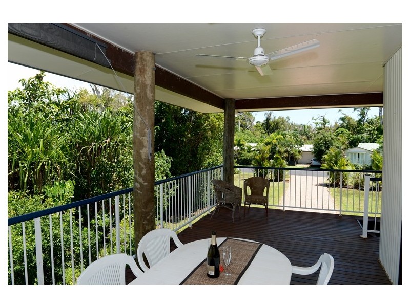 22 Conch Street, Mission Beach QLD 4852