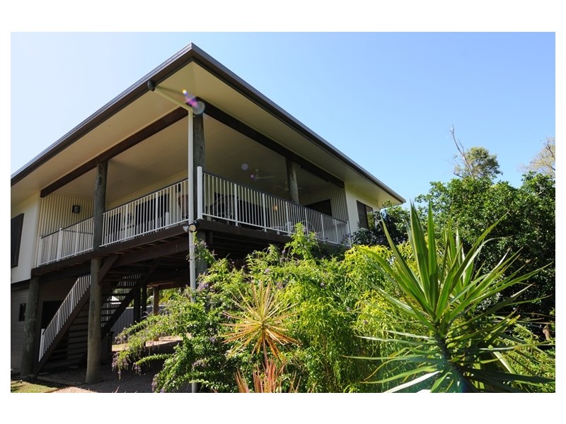22 Conch Street, Mission Beach QLD 4852