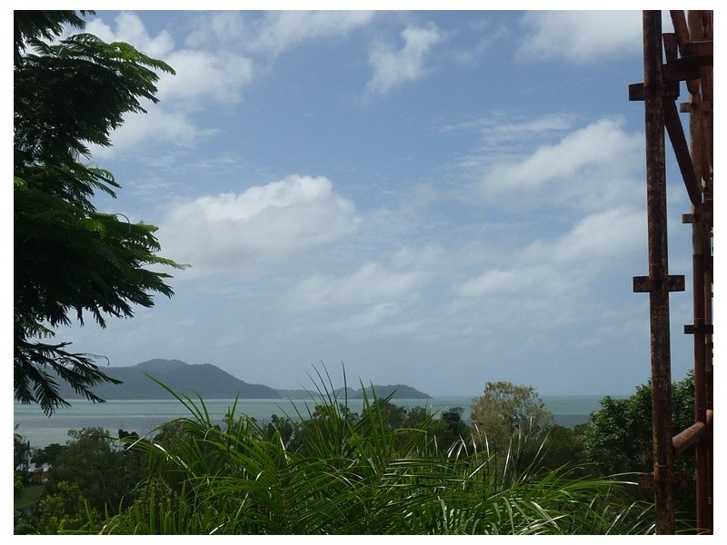 26 Mission Drive, South Mission Beach QLD 4852