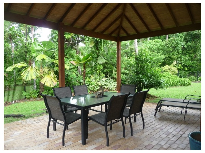 1 Spurwood Close, Wongaling Beach QLD 4852