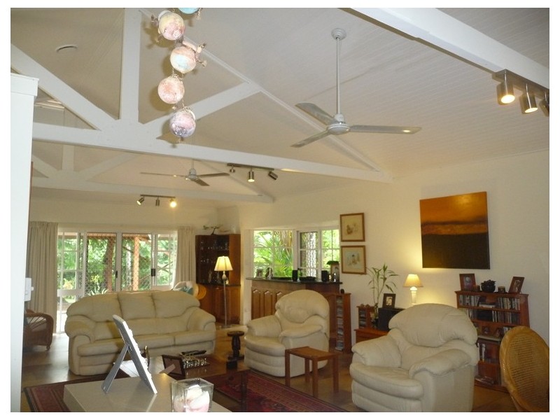 1 Spurwood Close, Wongaling Beach QLD 4852