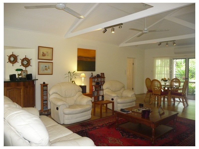 1 Spurwood Close, Wongaling Beach QLD 4852