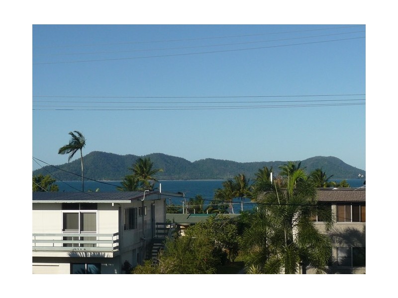 34 Mitchell Street, South Mission Beach QLD 4852