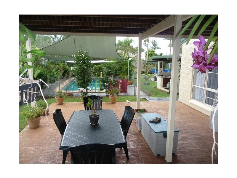 44 Seafarer Street, South Mission Beach QLD 4852