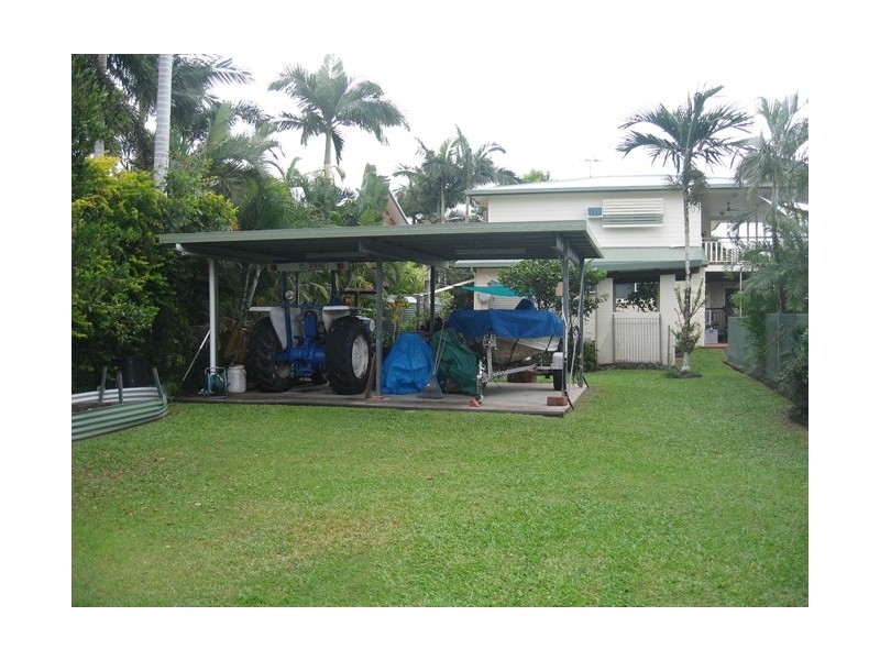 44 Seafarer Street, South Mission Beach QLD 4852