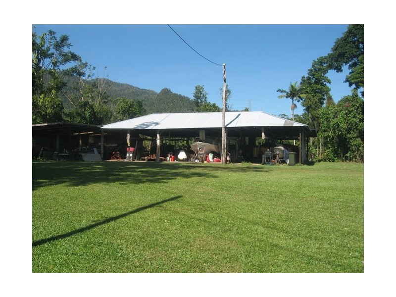 176 Tully-Mission Beach Road, Birkalla QLD 4854