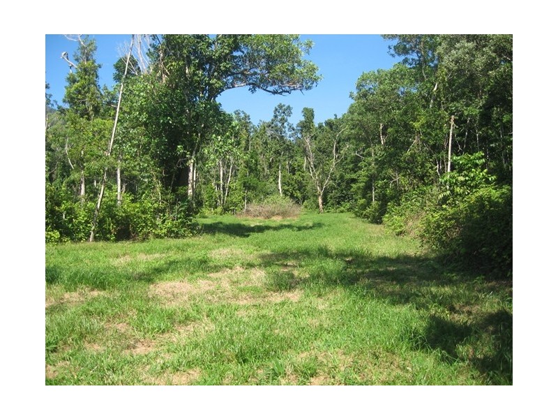 176 Tully-Mission Beach Road, Birkalla QLD 4854