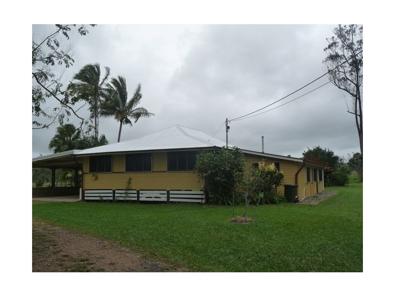 176 Tully-Mission Beach Road, Birkalla QLD 4854