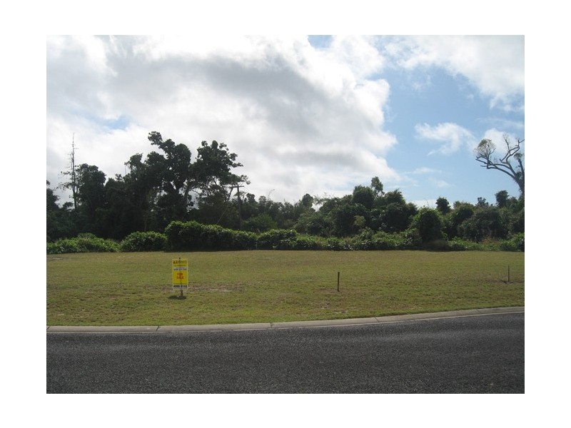 21 Shore Street, Wongaling Beach QLD 4852