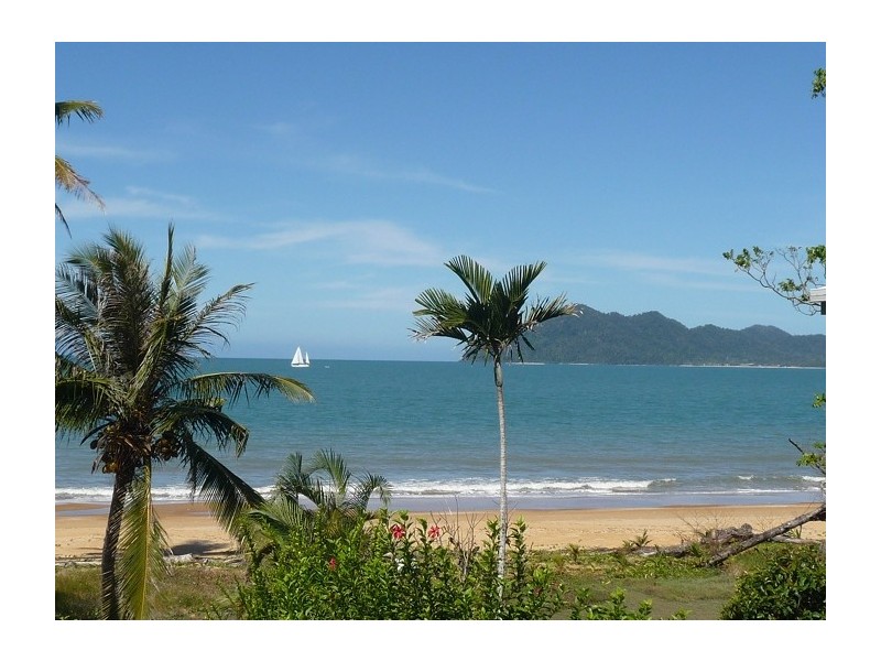 21 Shore Street, Wongaling Beach QLD 4852