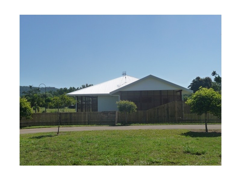 18 Casuarina Crescent, Mission Beach QLD 4852