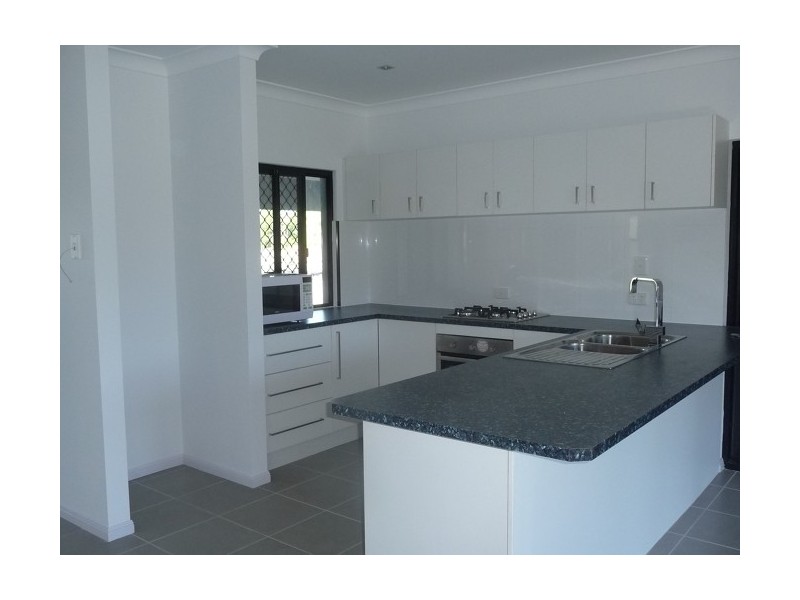 9 Glasgow Street, El Arish QLD 4855
