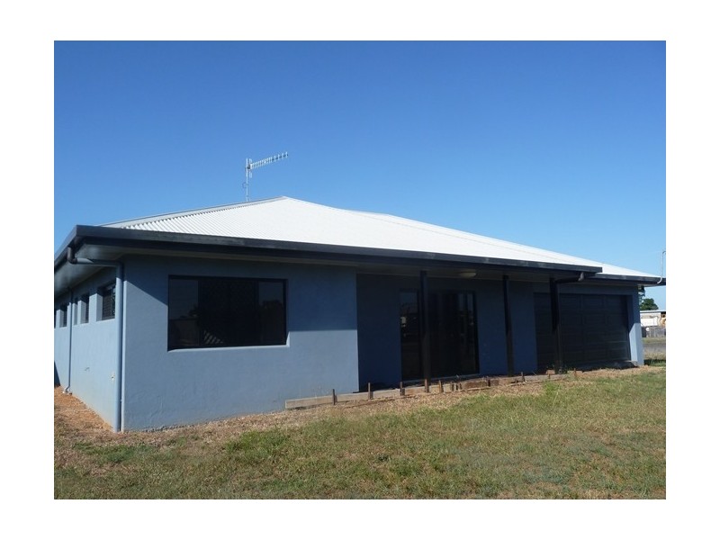 9 Glasgow Street, El Arish QLD 4855