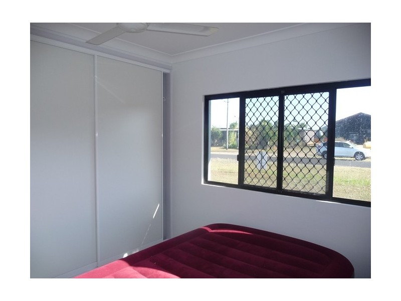 9 Glasgow Street, El Arish QLD 4855