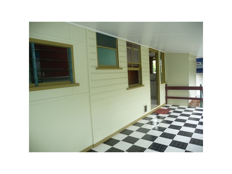 4 Walter Lever Estate Road, Silkwood QLD 4856