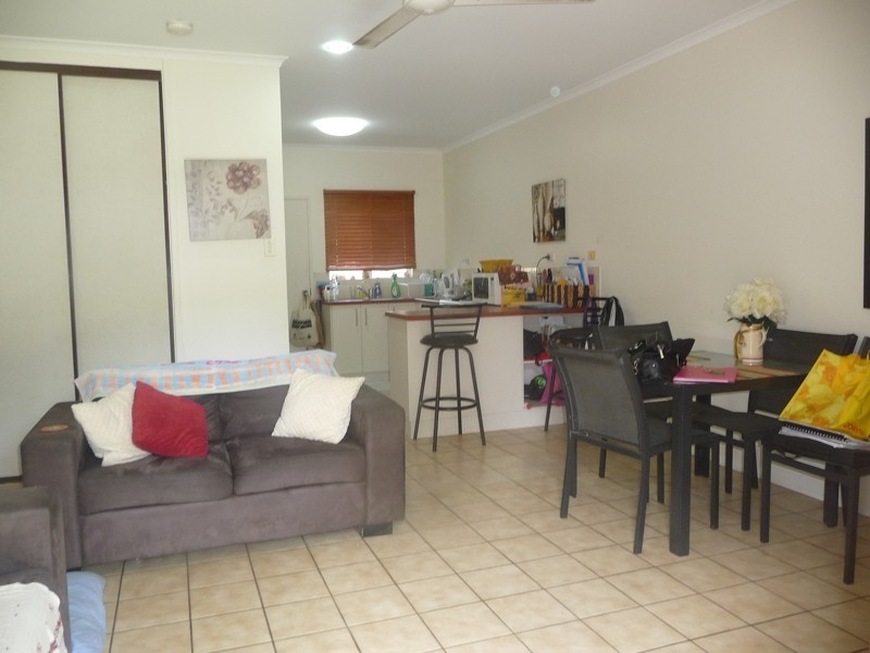 2/16 Wongaling Beach Road, Wongaling Beach QLD 4852