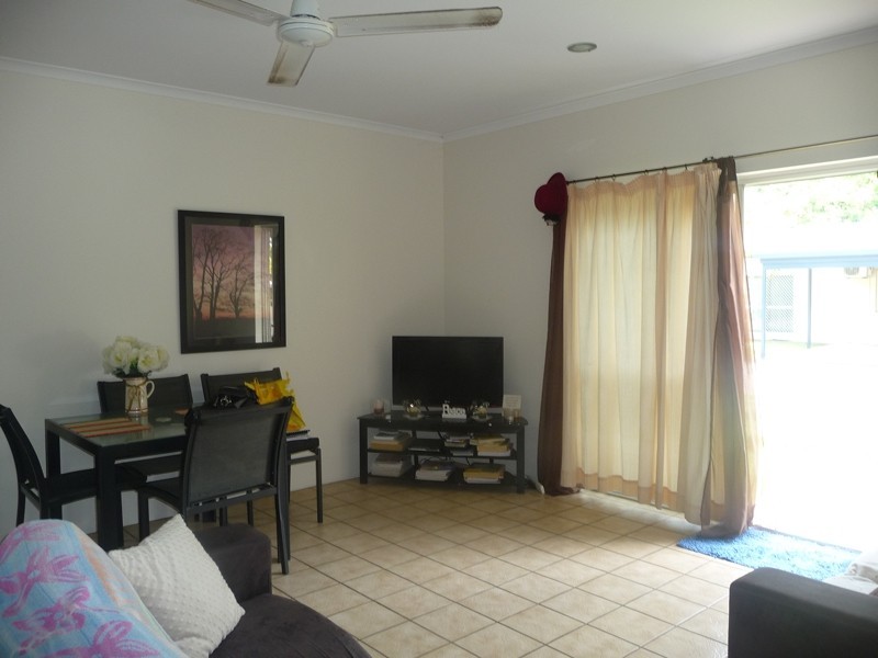 2/16 Wongaling Beach Road, Wongaling Beach QLD 4852