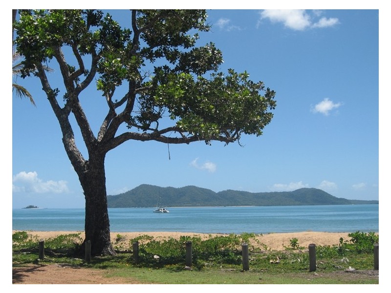 43 Mission Drive, South Mission Beach QLD 4852