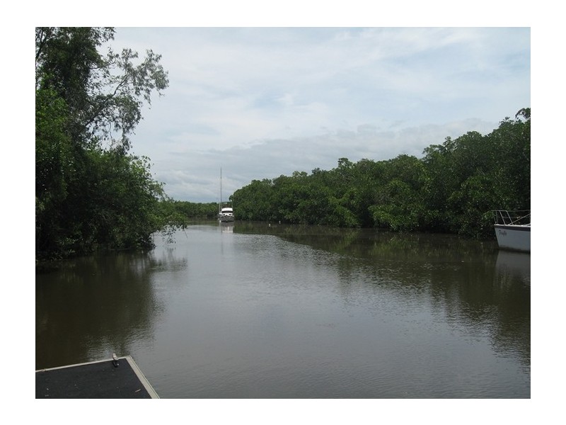 18 Mariner Drive, South Mission Beach QLD 4852