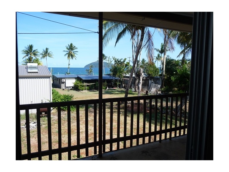 16 McNamara Street, Wongaling Beach QLD 4852