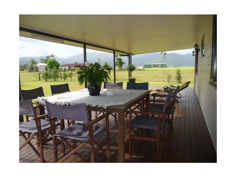 154 Old Tully Road, Birkalla QLD 4854