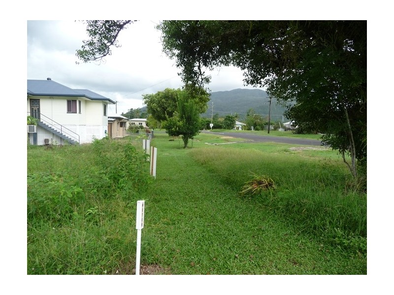 26 Webb Street, Tully QLD 4854