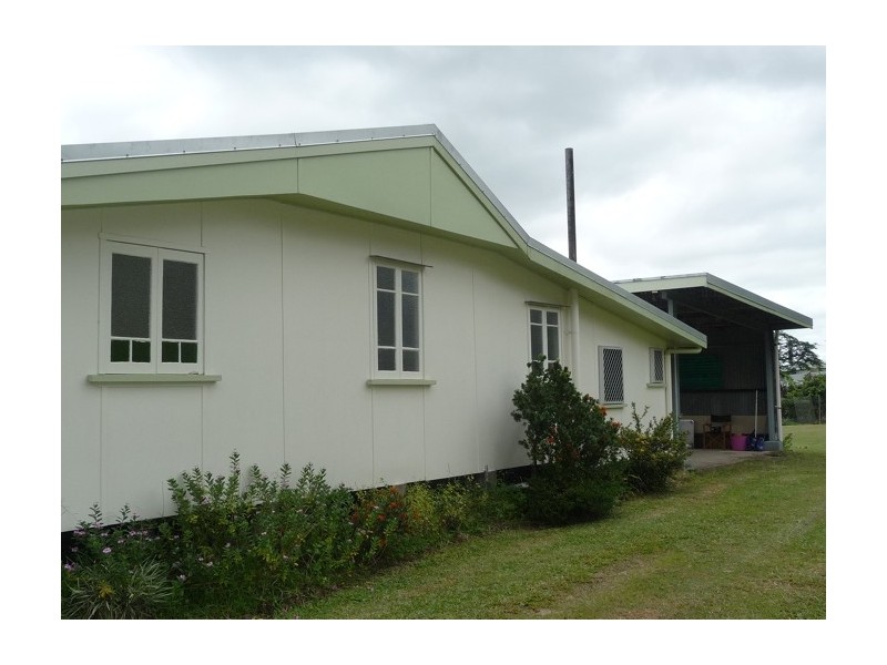 13 Webb Street, Tully QLD 4854