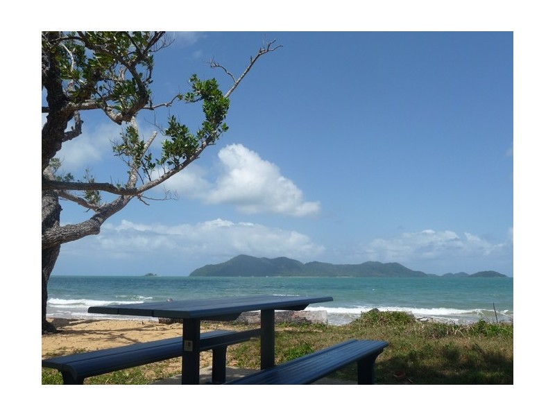 15 Buccaneer Street, South Mission Beach QLD 4852