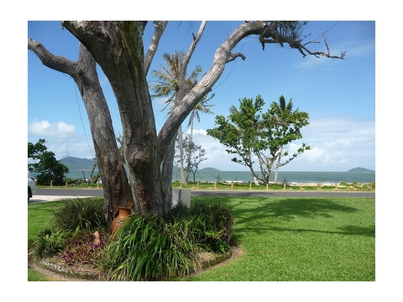 84 Kennedy Esplanade, South Mission Beach QLD 4852