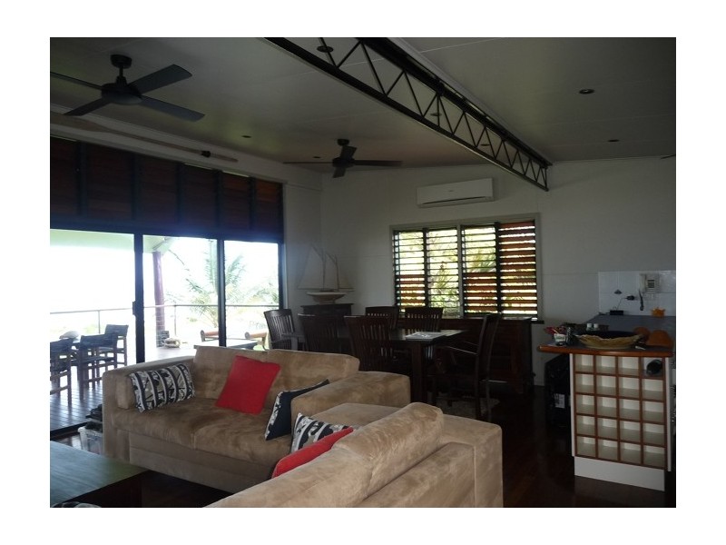 84 Kennedy Esplanade, South Mission Beach QLD 4852