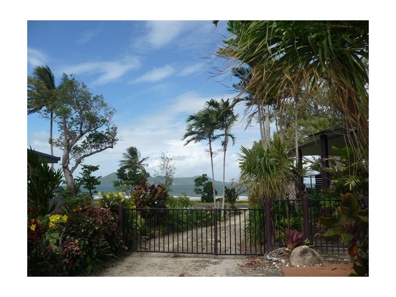 84 Kennedy Esplanade, South Mission Beach QLD 4852