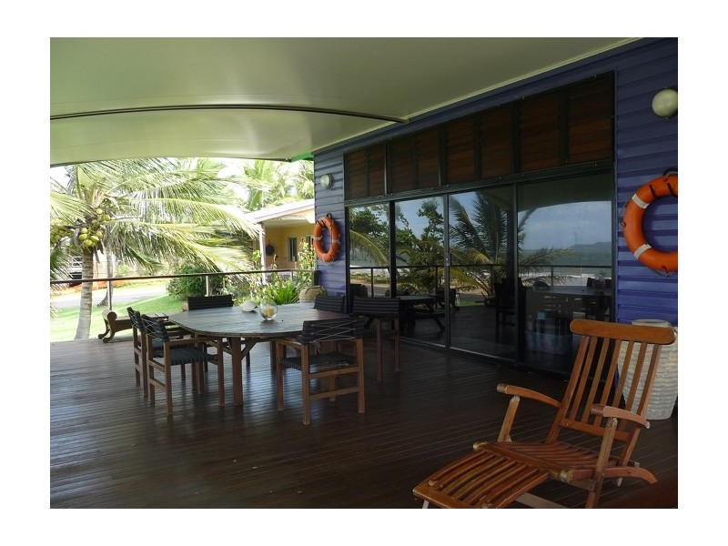84 Kennedy Esplanade, South Mission Beach QLD 4852